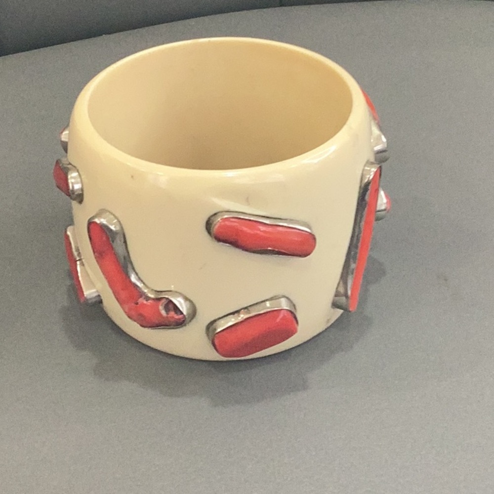 Cream and Red Chunky Bangle Bracelet